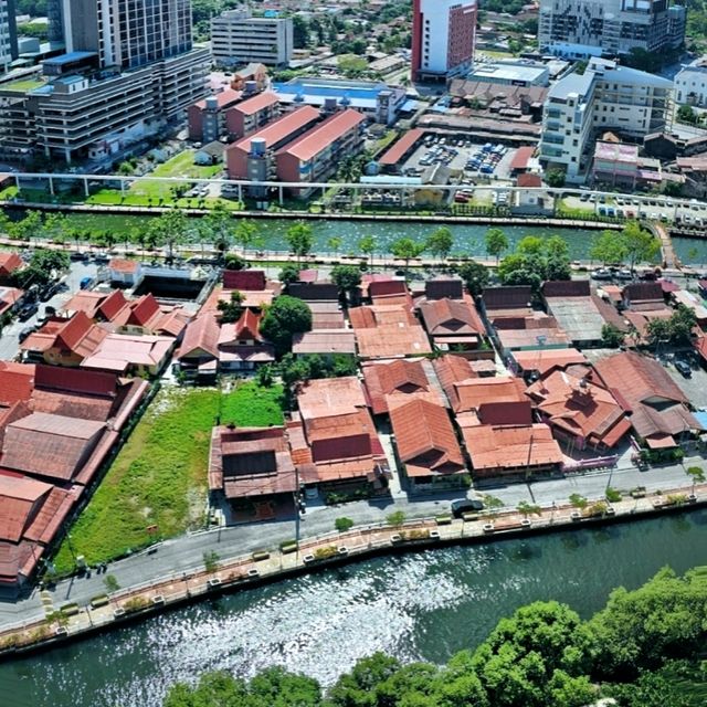 Nice hotel by the beautiful riverside of Melaka