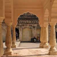 Discover the Majestic Amber Fort: A Timeless Jewel of Jaipur