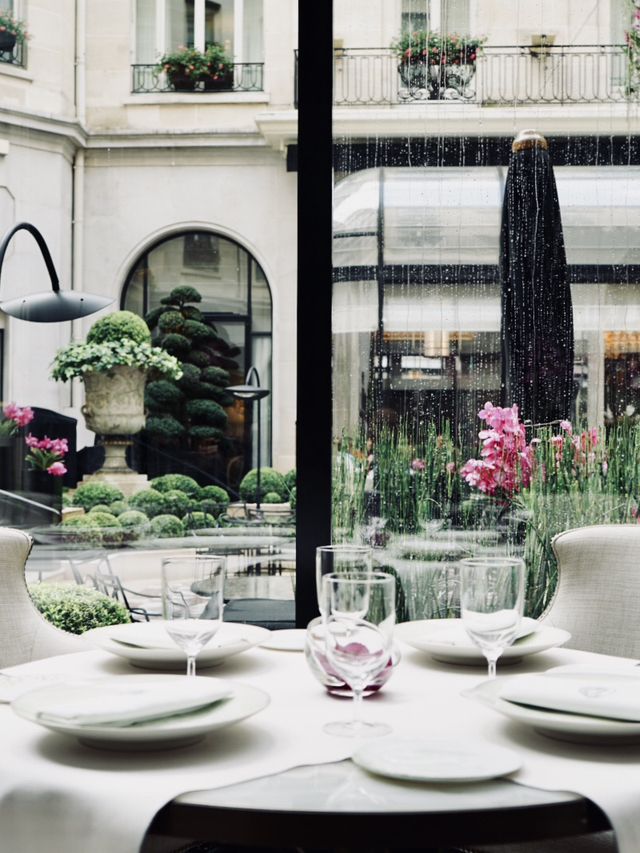 Paris | Must Try Michelin-starred restaurant in Four Season Hotel