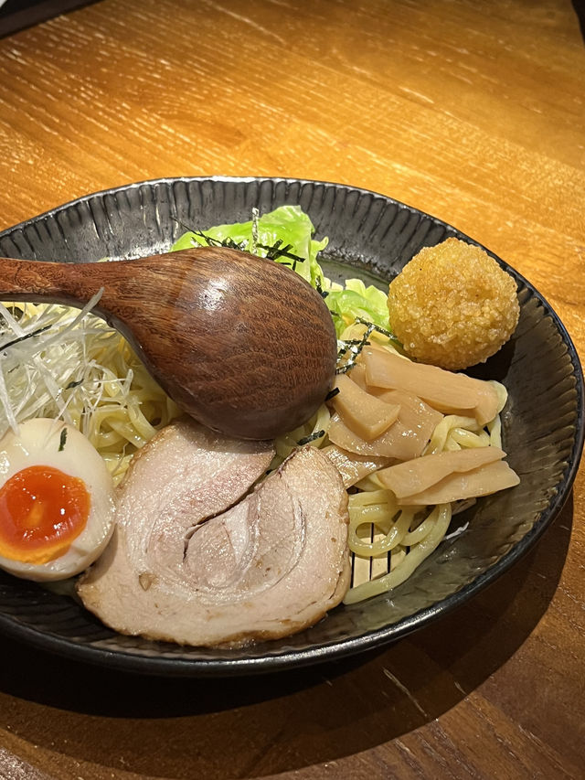 Shanghai ｜ Tasty Japanese restaurant with miso tsukemen