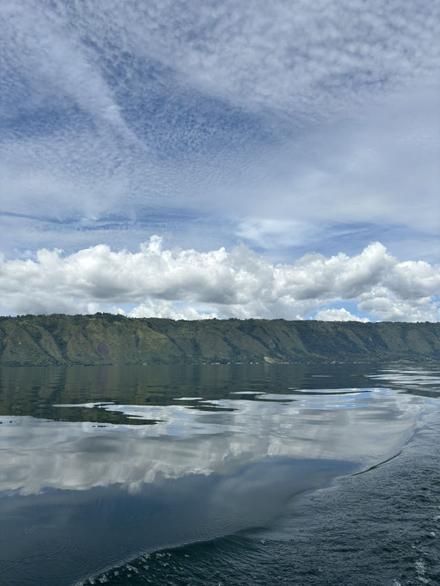 Lake Toba -世界一のカルデラ湖-