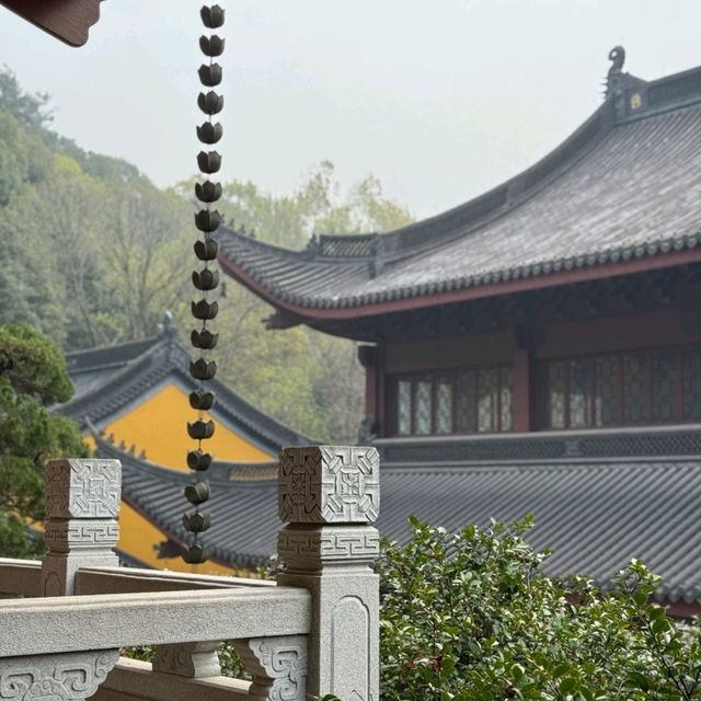 Hangzhou - Ancient buddhist temple that worth you visit