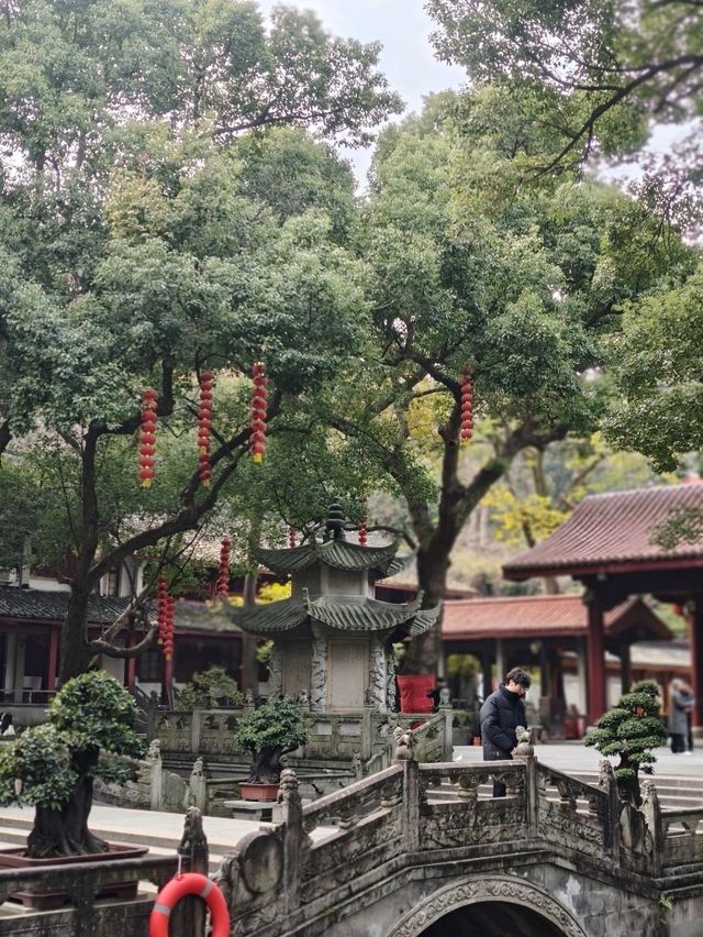 Temple Hop for your soul in Hangzhou