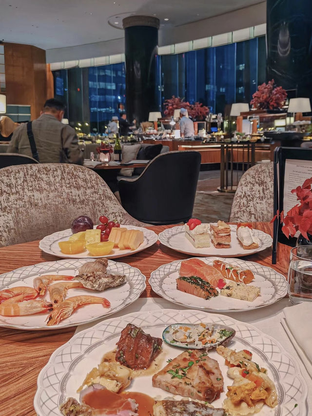 Grand Hyatt Hong Kong: Where Luxury Meets Legendary Service