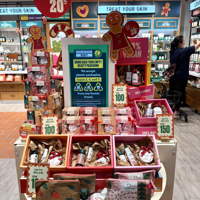 Gifts, Glow & Magic: My Christmas Shopping at The Body Shop 