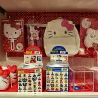 일본여행 신치토세공항 캐릭터 숍 Hello Kitty Happy Flight