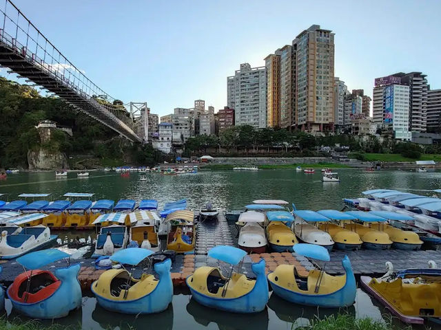 水光瀲灩碧潭景——臺北近郊的悠然秘境  