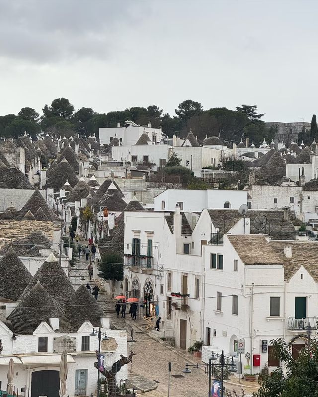 Alberobello 蘑菇屋小鎮的奇妙之旅