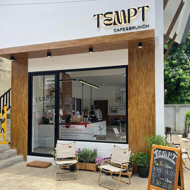 TEMPT Cafe & Brunch 