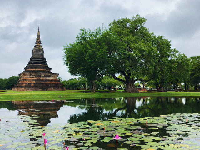 泰國旅遊｜這裡的古蹟比柬埔寨更古樸，處處都透著一股安寧的禪意。