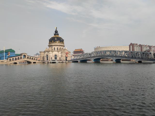 江阴海瀾飛馬水城