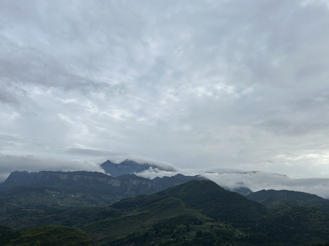 金佛山下的避世之地，隱於山中的風吹雲台