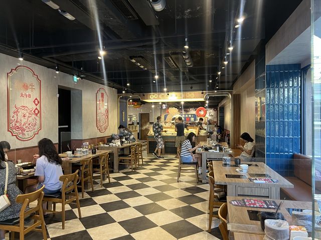 尬鍋台式潮鍋｜台北西門町店，新鮮蔬菜自助吧、白飯吃到飽