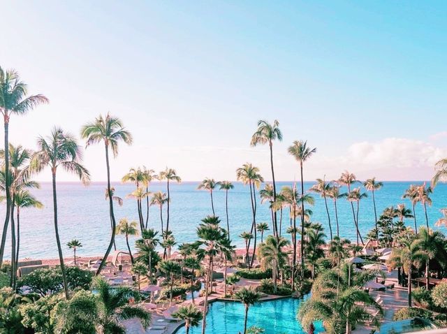 🏖️ Beachfront Resort in Maui