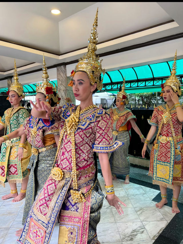 The Erawan Shrine (Four-Faced Buddha): A Sacred Spot in Bangkok