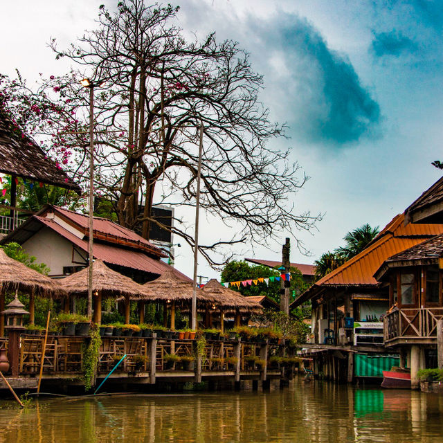 A Taste of Tradition: Exploring Pattaya Floating Market