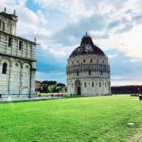 Discover Pisa: Iconic Gems in Tuscany