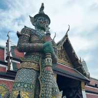 Emerald Enlightenment: A Spiritual Oasis in Bangkok 🇹🇭