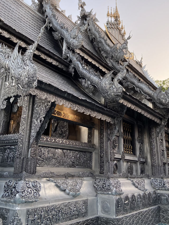 Silver Temple Chiang Mai: A Shimmering Slice of Peace