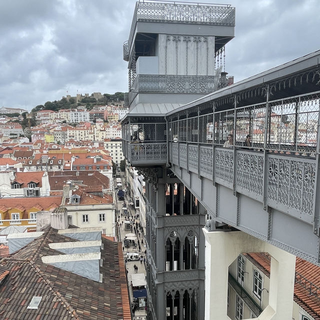 Lose yourself in Lisbon