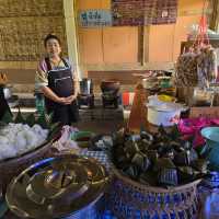 ครัวป้าศรีไว ร้านอาหารพื้นเมืองเชียงแสน