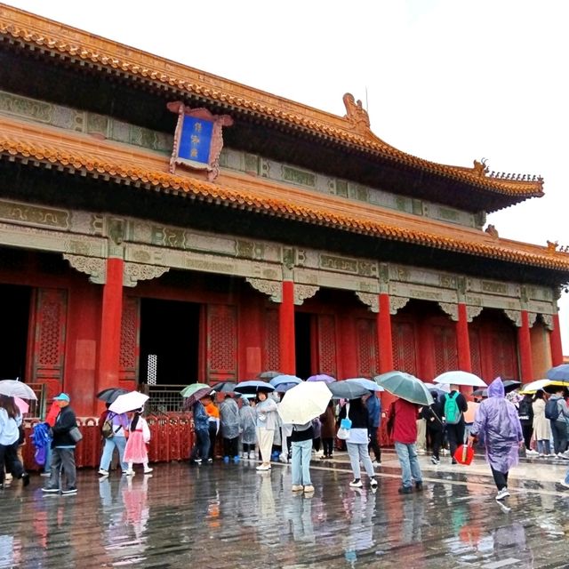 Capturing the Forbidden City in the Rain