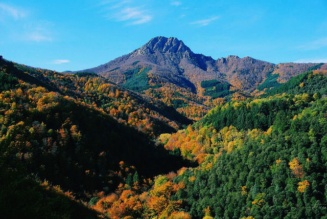 【自然奇蹟】阿普塞尼山脈旅遊攻略，探索羅馬尼亞的壯麗山川！