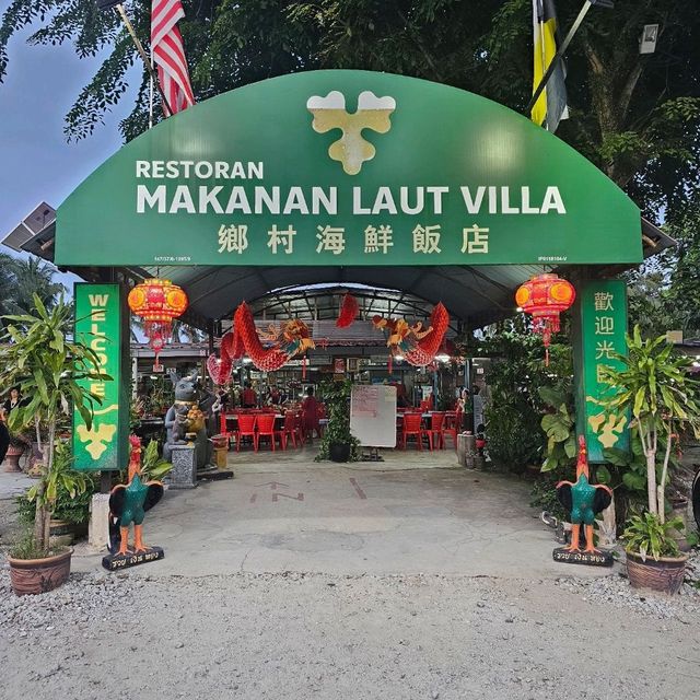 Best Hidden Seafood restaurant Makanan Laut Villa in Sitiawan