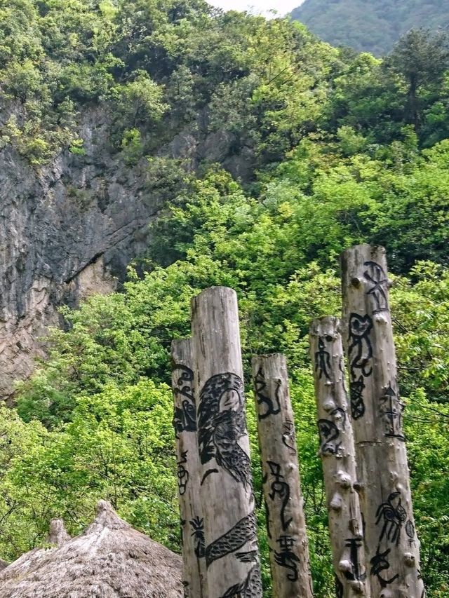 帶有神秘、神話色彩的名字：神農架林區