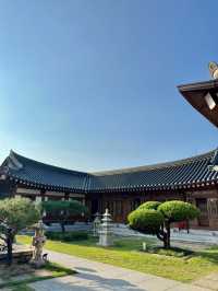 LIVE LIKE ROYALTY AT HWANGNAMKWAN HANOK GUESTHOUSE