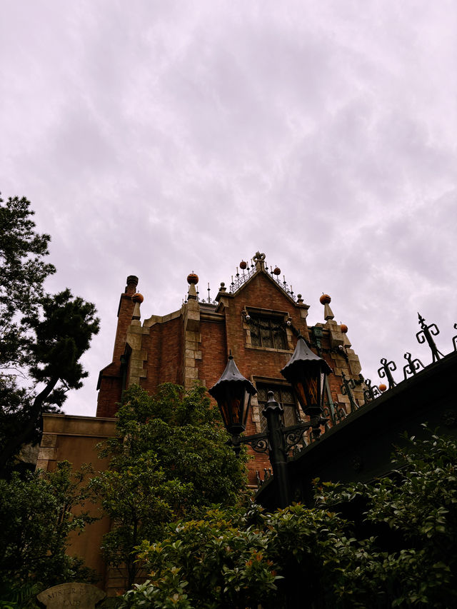 รีวิวเครื่องเล่น Haunted Mansion