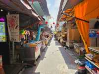 Visiting the famous Concubine Street at Ipoh