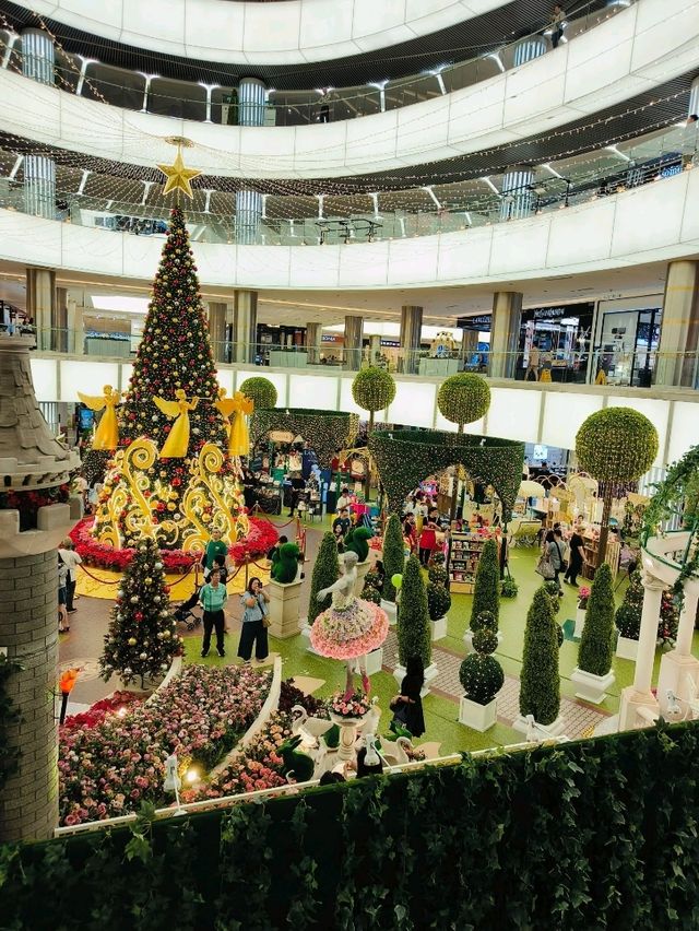 A Fairytale Christmas at One Utama Mall