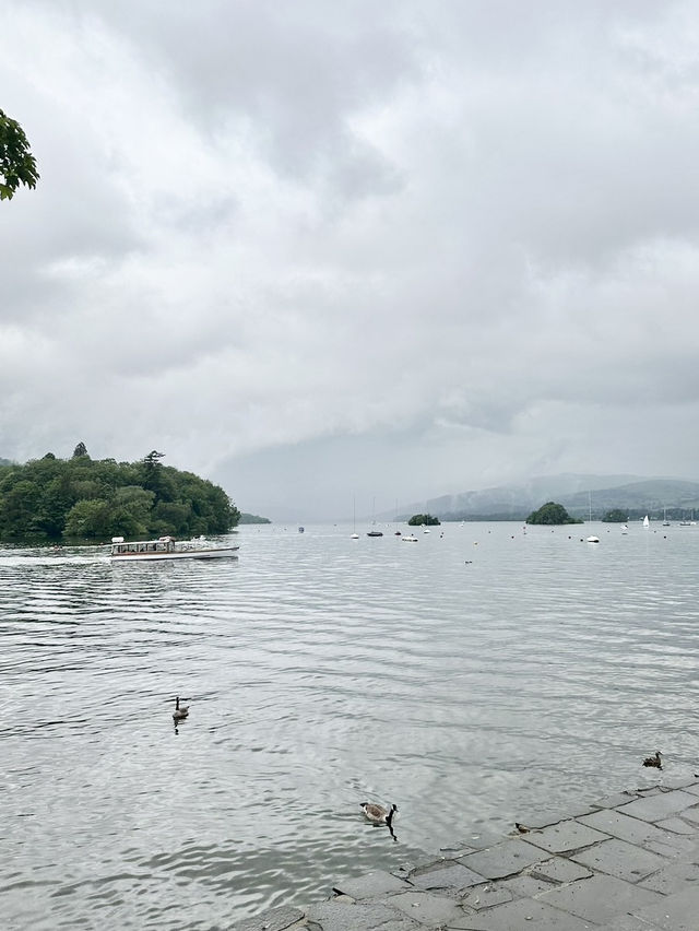 เที่ยว Windermere เมืองเล็กกลางธรรมชาติใน Lak