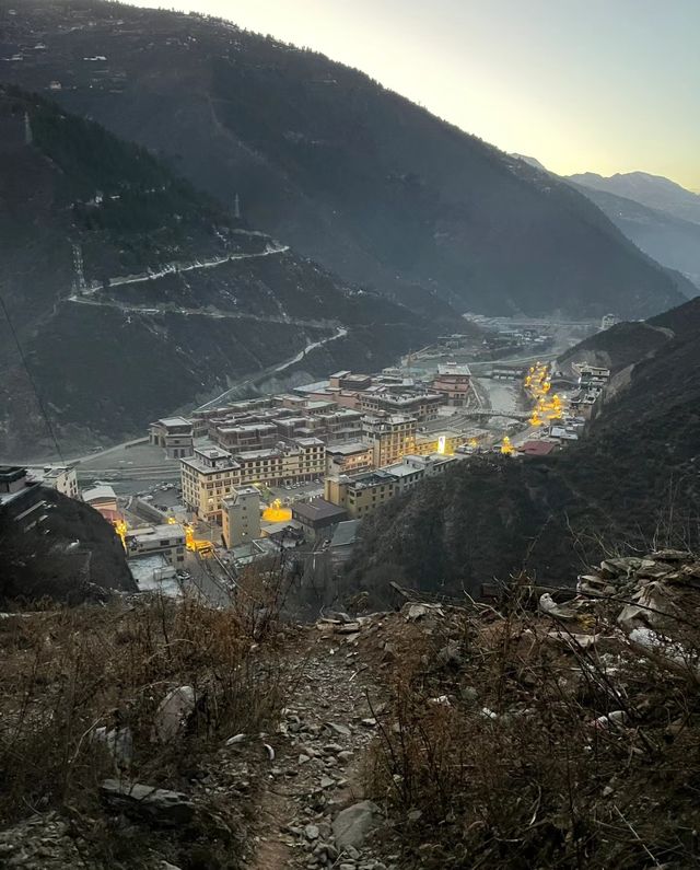 白玉縣｜信仰與生活，白玉寺與村落融為一體