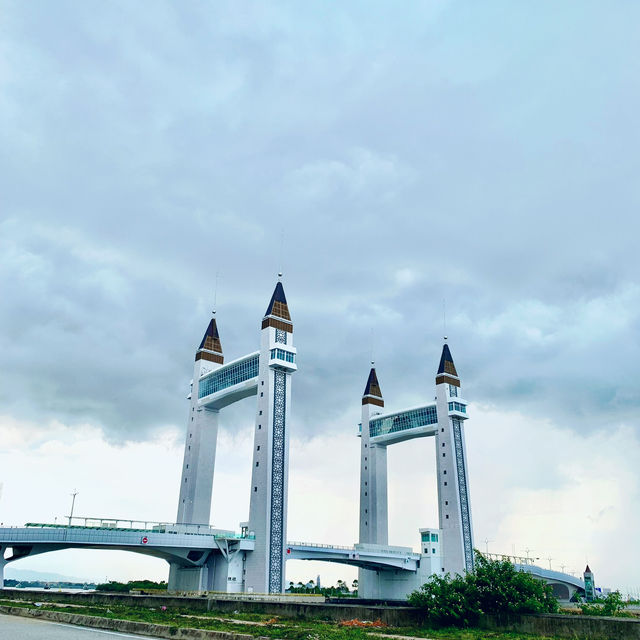 Bridging Modernity: Terengganu’s Iconic Drawbridg