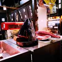 Spectacular Tuna Show and Fresh Flavors at Kuroshio Market!