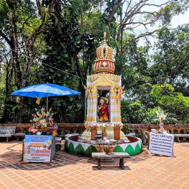 Golden Glow: A Journey to Wat Phrathat Doi Suthep