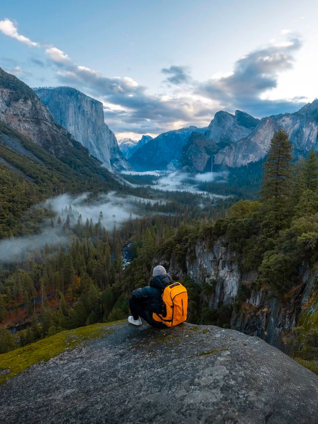 Yosemite National Park: Where Nature Shows Off and You Try to Keep Up