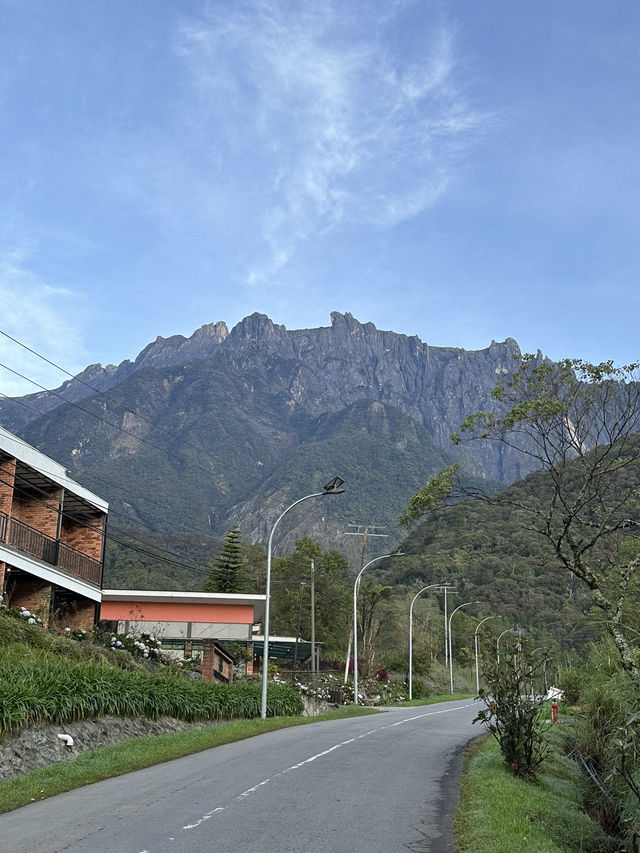 Chillax Hotel with Great Mountain View