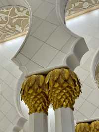 THE HEART OF ABU DHABI | EXPERIENCE THE MAGNIFIENCE OF SHEIKH ZAYED MOSQUE