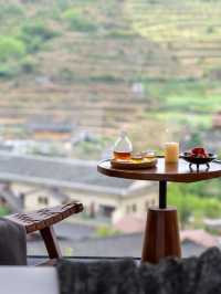 🌄 Hunan Hideaway: Erzhuo Valley's Dreamy Stay 🏡✨