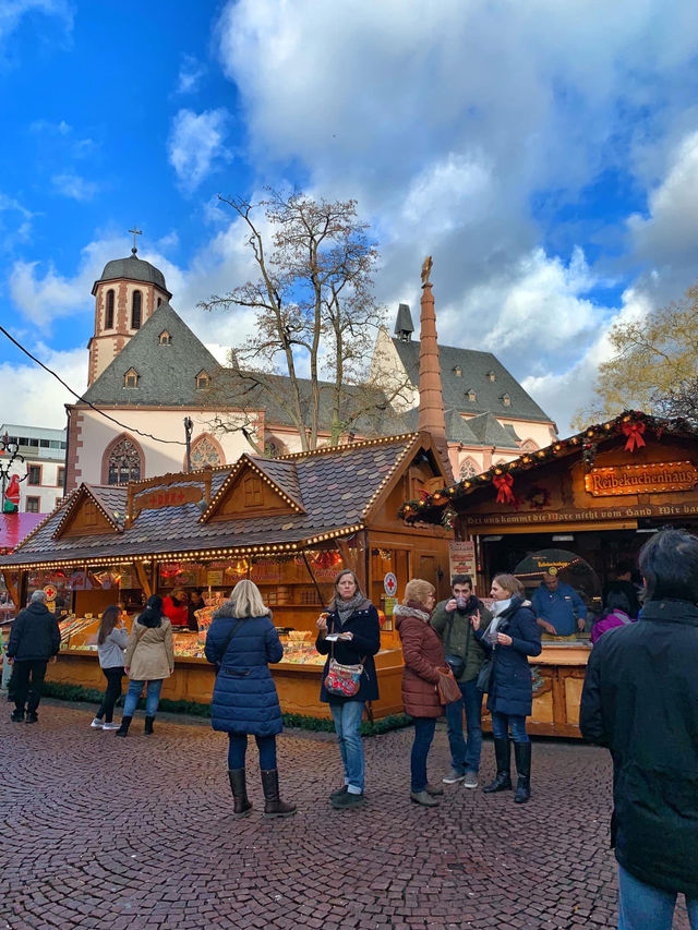 🇩🇪Beautiful German Christmas Market🇩🇪A must Visit! 