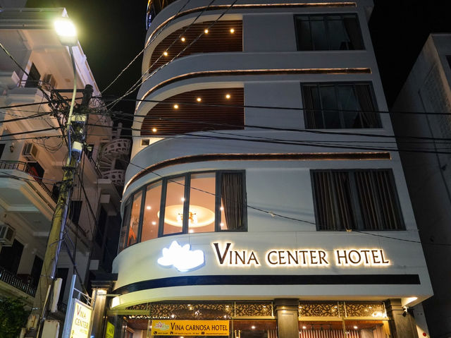 โรงแรมวินาเซนเตอร์ (Vina Center Hotel)