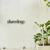 Cozy and Instagrammable: Threelogy Coffee