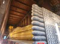 The world famous reclining Buddha at Wat Pho