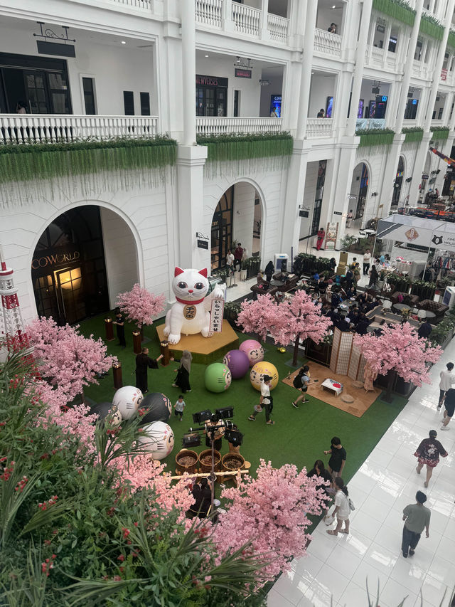 Japanese Fair with pretty insta-worthy props