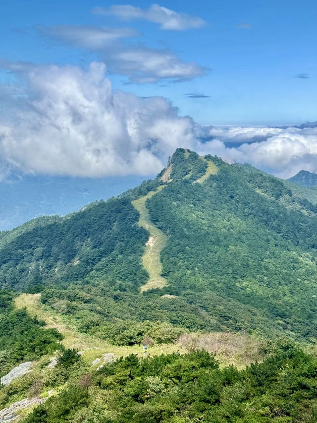 人間仙境天堂寨：雲霧飄渺間的壯麗山河