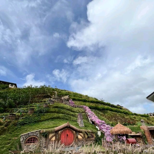 Hobbitoon Village