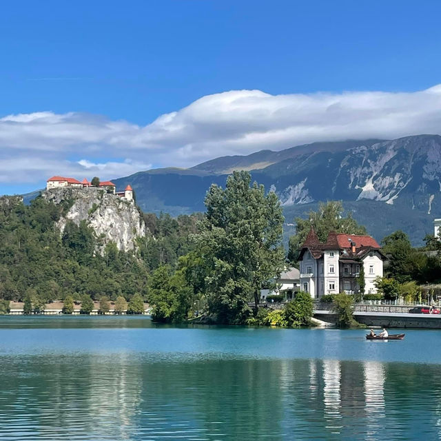 Discover the Hidden Gem of Lake Bled, Slovenia: A Water Sports Paradise